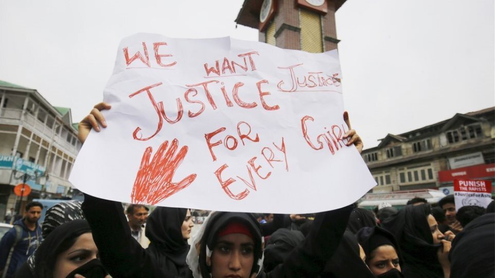 Ινδία: Κατηγορούμενος για απόπειρα βιασμού θα πλένει τα ασπρόρουχα 2.000 γυναικών για 6 μήνες