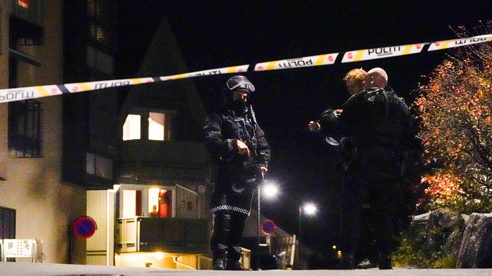 Νορβηγία: Ο Δανός τρομοκράτης που σκότωσε πέντε με τόξο είχε προσπαθήσει να σκοτώσει τους γονείς του – Είχε ασπαστεί το Ισλάμ
