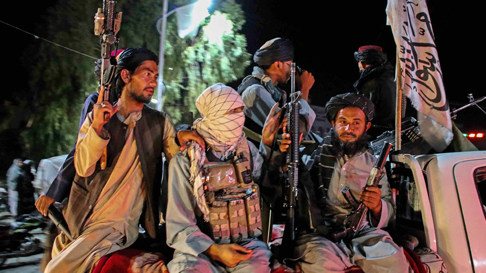 Ο Βρετανός απεσταλμένος Σάιμον Γκας συναντήθηκε με υψηλόβαθμα στελέχη των Ταλιμπάν στην Καμπούλ