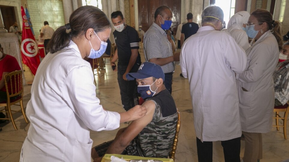 Τυνησία: Υποχρεωτικό πάσο εμβολιασμού για όλους τους πολίτες και τους ξένους επισκέπτες