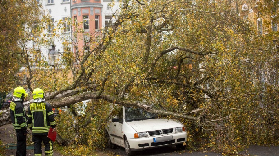 Σφοδρή κακοκαιρία στη Γερμανία από τον τυφώνα «Ιγνάτιο» – Πέντε τραυματίες