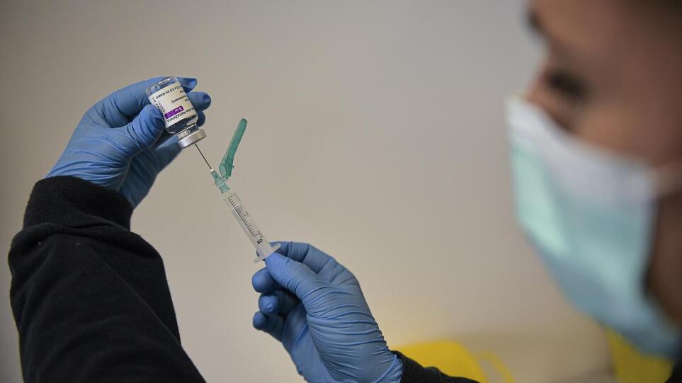 Κορωνοϊός: Nέα μελέτη του CDC επιβεβαιώνει ότι ο εμβολιασμός παρέχει υψηλότερη προστασία από τη φυσική λοίμωξη