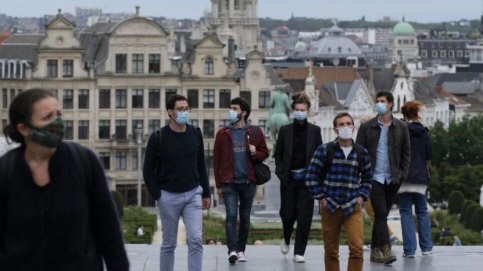 Κορωνοϊός: Σφυροκοπά το Βέλγιο με 10.000 κρούσματα την ημέρα