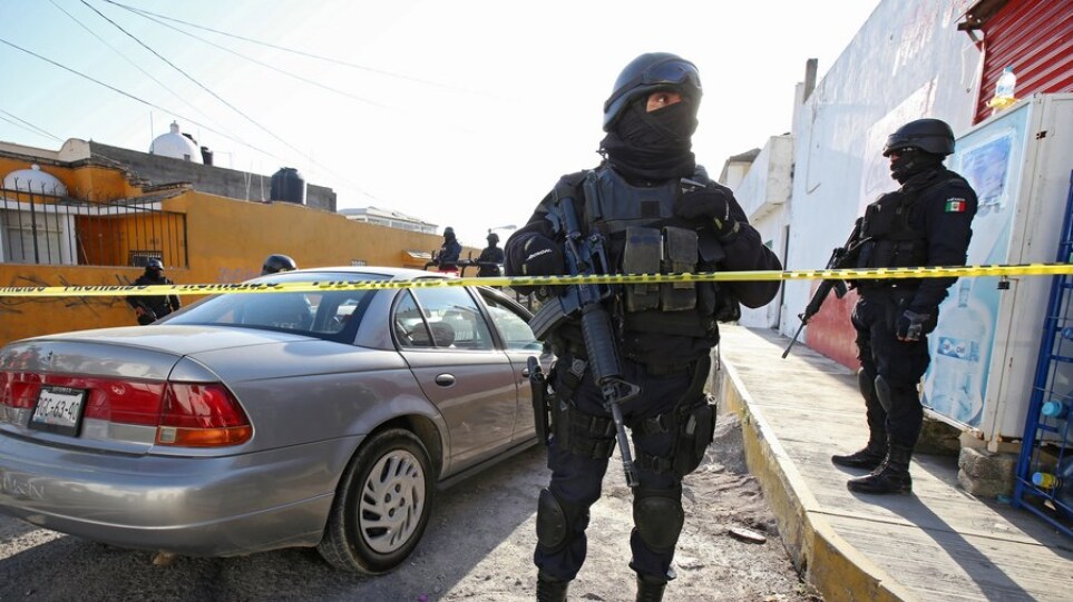 Ματωμένη γιορτή στο Μεξικό: Οι αρχές βρήκαν 11 πτώματα, ανάμεσά τους αυτά 6 εφήβων