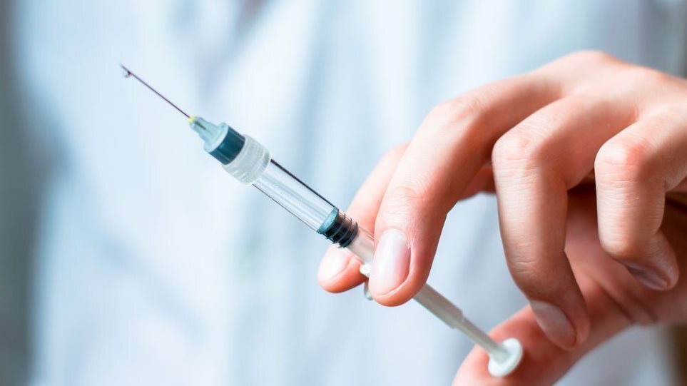 Τρίτη δόση εμβολίου: Σύσταση για όλους τους άνω των 18 σχεδιάζει να εκδώσει η Γερμανία