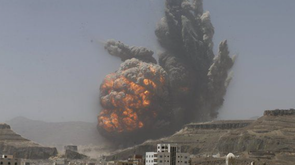 Υεμένη: Συνεχίζονται οι βομβαρδισμοί στη Σανάα – Προειδοποίηση σε αμάχους να μη συγκεντρώνονται κοντά σε στόχους