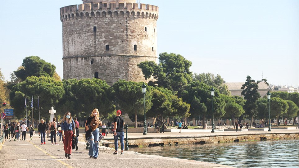 Έκκληση από τον δήμαρχο Θεσσαλονίκης για αύξηση εμβολιασμών, σε μία βδομάδα οι νοσηλευόμενοι αυξήθηκαν σχεδόν 20%
