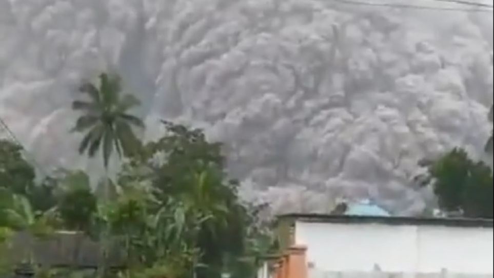 Ινδονησία: Εξερράγη το ηφαίστειο Σεμέρου στην ανατολική Ιάβα