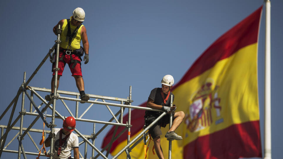 Ισπανία: Συμφωνία κυβέρνησης με εργοδότες και συνδικάτα για τη μεταρρύθμιση της αγοράς εργασίας
