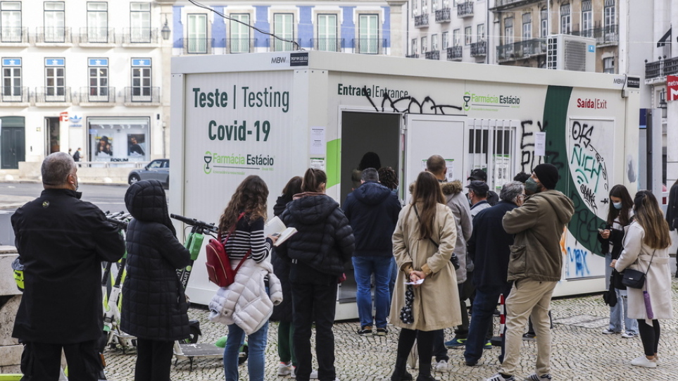 Σαρώνει η «Omicron» και την Πορτογαλία: Εκτιμήσεις για 37.000 κρούσματα ημερησίως την επόμενη εβδομάδα