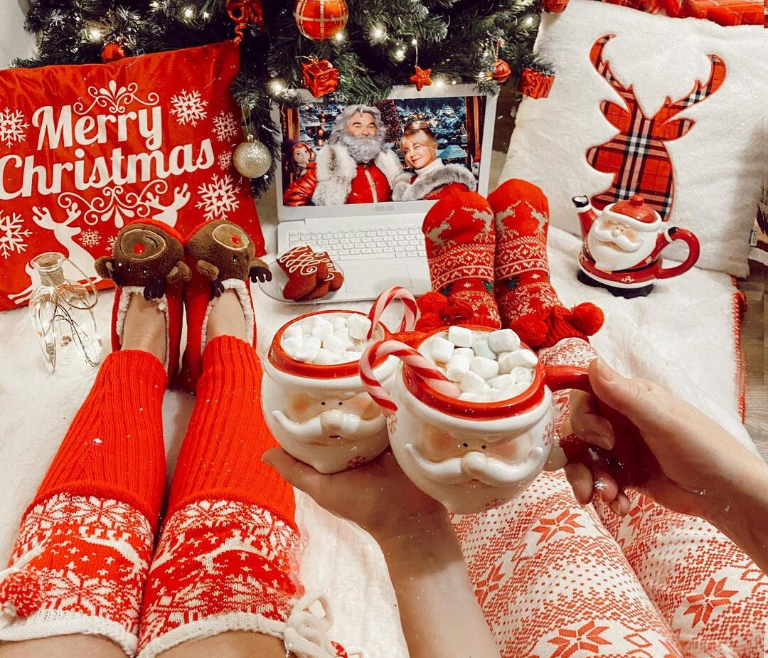 Πρώτα Χριστούγεννα με την οικογένεια του συντρόφου σου; 10 items για να τους εντυπωσιάσεις
