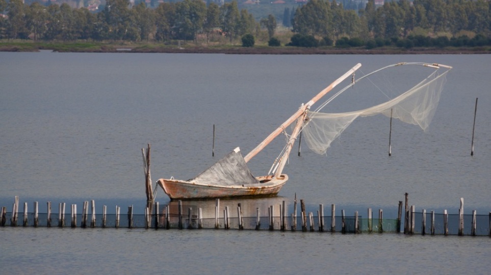 Στο Εθνικό Ευρετήριο Άυλης Πολιτιστικής Κληρονομιάς η παραδοσιακή αλιεία της λιμνοθάλασσας του Μεσολογγίου