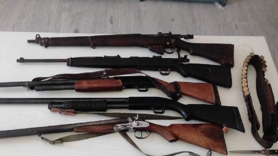 Χαλκιδική: Εντοπίστηκε οπλοστάσιο με δέκα παραποιημένα όπλα