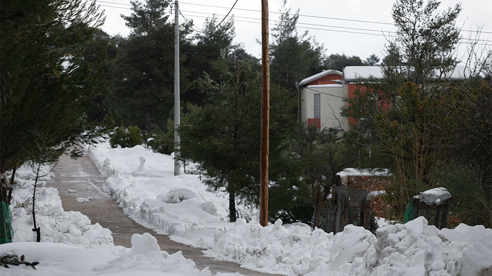 Καιρός: Πυκνό χιόνι την Τρίτη στα ορεινά – Η πρόγνωση του Σάκη Αρναούτογλου