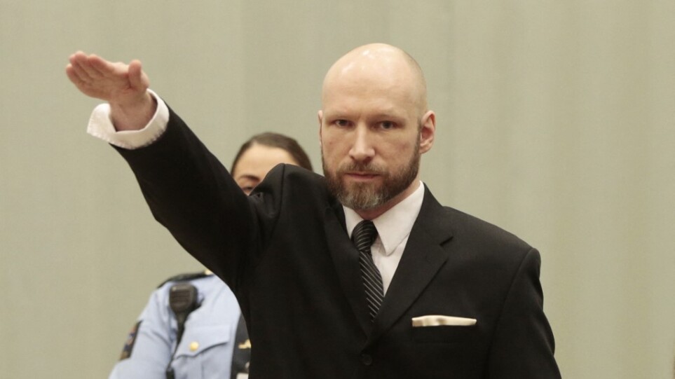 Άντερς Μπρέιβικ: Εξετάζεται σήμερα το αίτημα αποφυλάκισης του μακελάρη, 10 χρόνια μετά τη «σφαγή» στη Νορβηγία