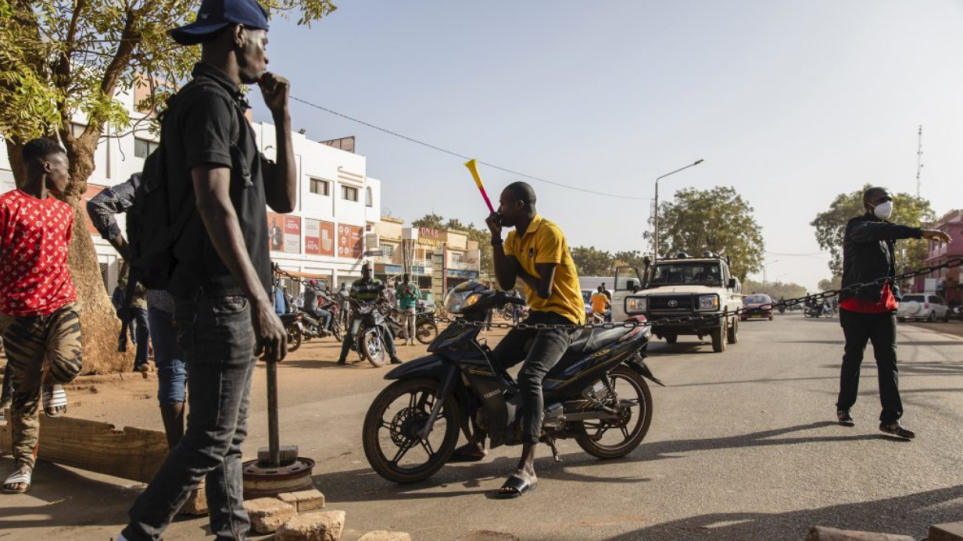 Μπουρκίνα Φάσο: Πυροβολισμοί κοντά στην κατοικία του προέδρου Καμπορέ