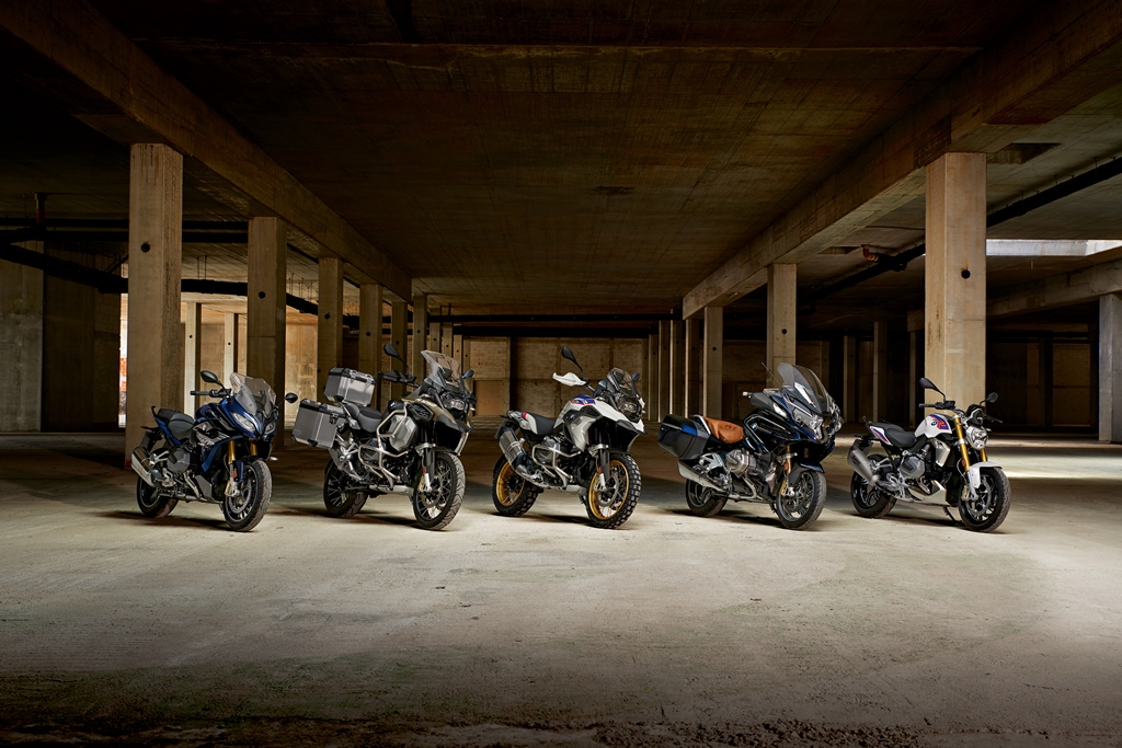 Η BMW Motorrad Hellas προσφέρει 5 χρόνια εργοστασιακή εγγύηση για νέα μοντέλα.