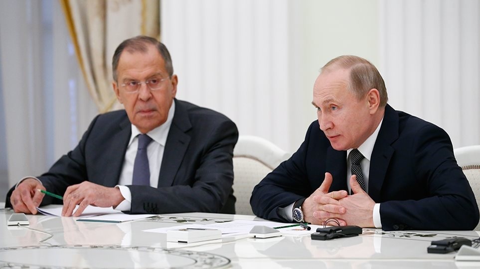 Κρίση στην Ουκρανία: Ο Λαβρόφ καλεί τον Πούτιν να συνεχιστούν οι διαπραγματεύσεις με τη Δύση