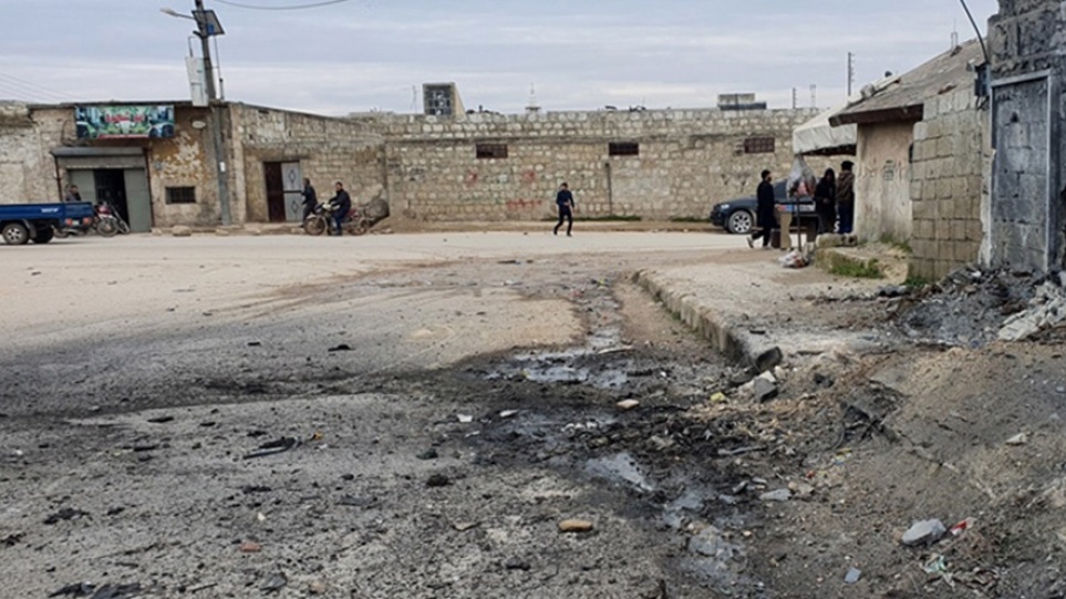 Συρία: 18 νεκροί από επιθέσεις του ISIS και της ρωσικής αεροπορίας στην έρημο