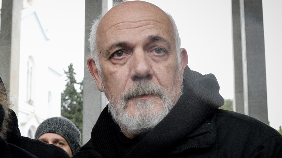 Γιώργος Κιμούλης: Στην αντεπίθεση ένα χρόνο μετά τις καταγγελίες – Ζητάει αποζημιώσεις από τη Ζέτα Δούκα και άλλους ηθοποιούς
