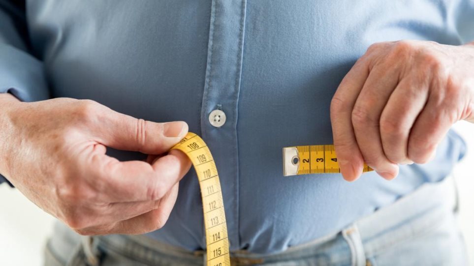 Έρευνα: Σχεδόν το 50% των Ελλήνων έχει μεγαλύτερο βάρος από το κανονικό