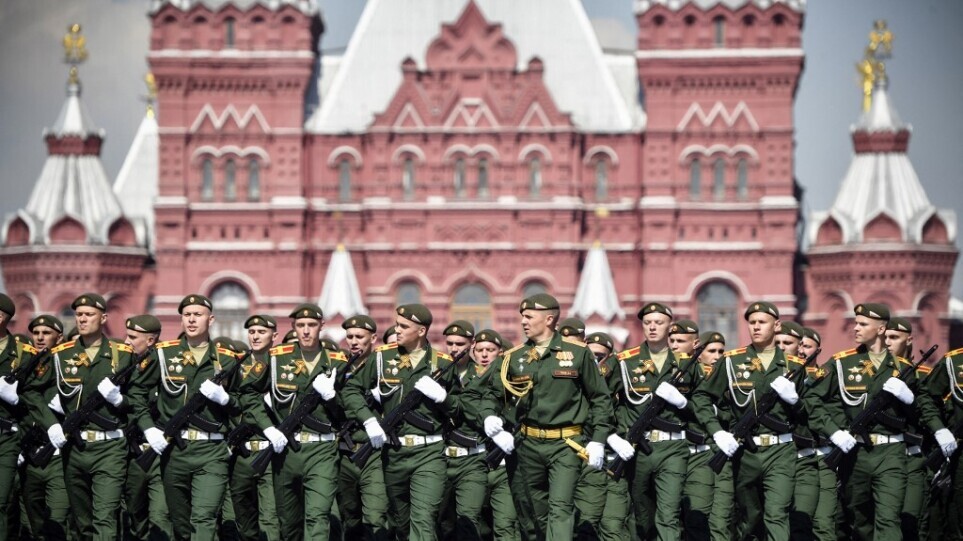«Μπαρούτι» τα σύνορα Ρωσίας-Ουκρανίας, ο Πούτιν ενισχύει τις στρατιωτικές δυνάμεις και οι ΗΠΑ μιλούν για πόλεμο
