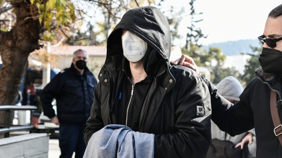 Μενίδι: Δίωξη σε αστυνομικό και ένα πολίτη για τον ξυλοδαρμό 42χρονου Ρομά μέχρι θανάτου