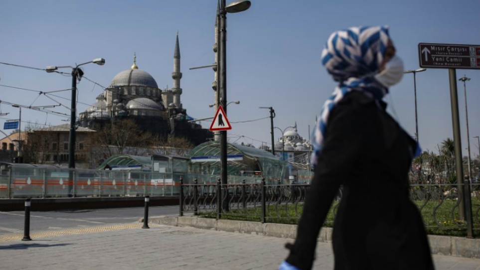 Τουρκία: Ρεκόρ κρουσμάτων, με πάνω από 110.000 σε ένα 24ωρο