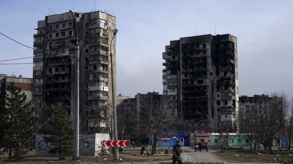 Πόλεμος στην Ουκρανία: Αγωνία για τη Μαριούπολη που έχει μετατραπεί σε «τοπίο κόλασης γεμάτο με πτώματα»