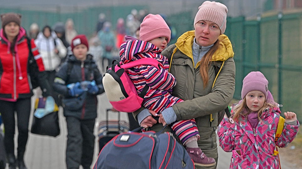 Πόλεμος στην Ουκρανία: Ξεπέρασαν σήμερα τα 2 εκατομμύρια οι πρόσφυγες από την Ουκρανία