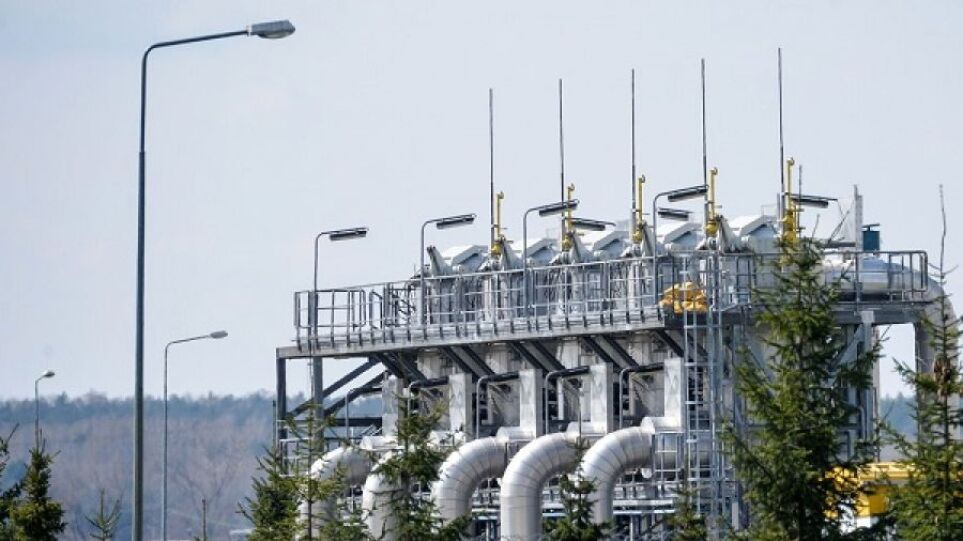 Εισβολή στην Ουκρανία: Πώς μπορεί να μειωθεί κατά 2/3 η εισαγωγή φυσικού αερίου από τη Ρωσία στην ΕΕ
