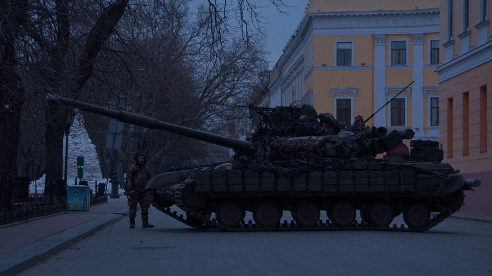 Πόλεμος στην Ουκρανία: Νύχτα αγωνίας στην Οδησσό – Φόβοι για ρωσική απόβαση