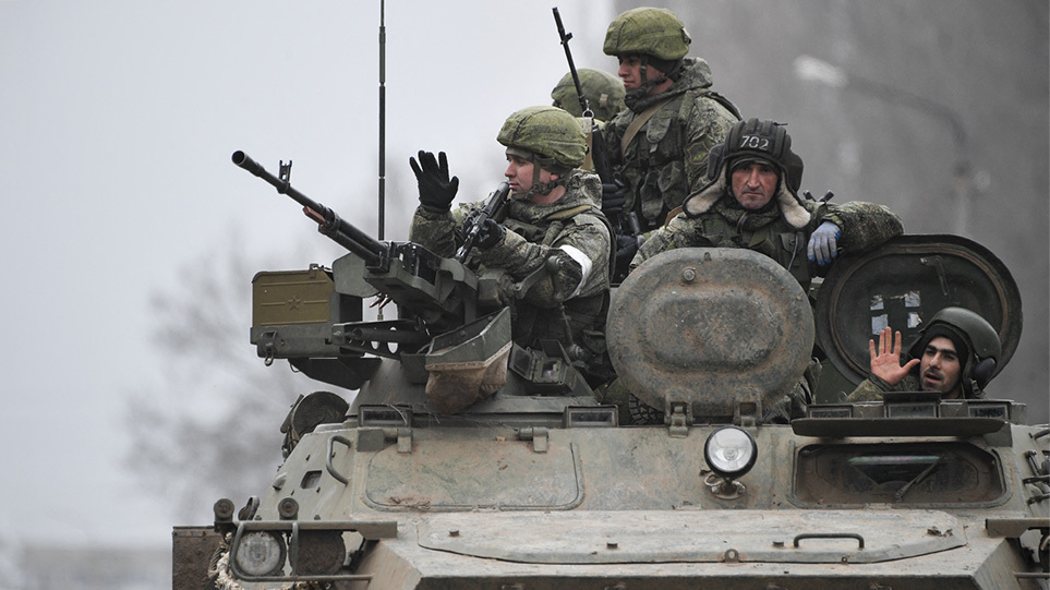Πόλεμος στην Ουκρανία – ΗΠΑ: Η Μόσχα επικεντρώνεται στρατιωτικά στην ανατολική πλευρά