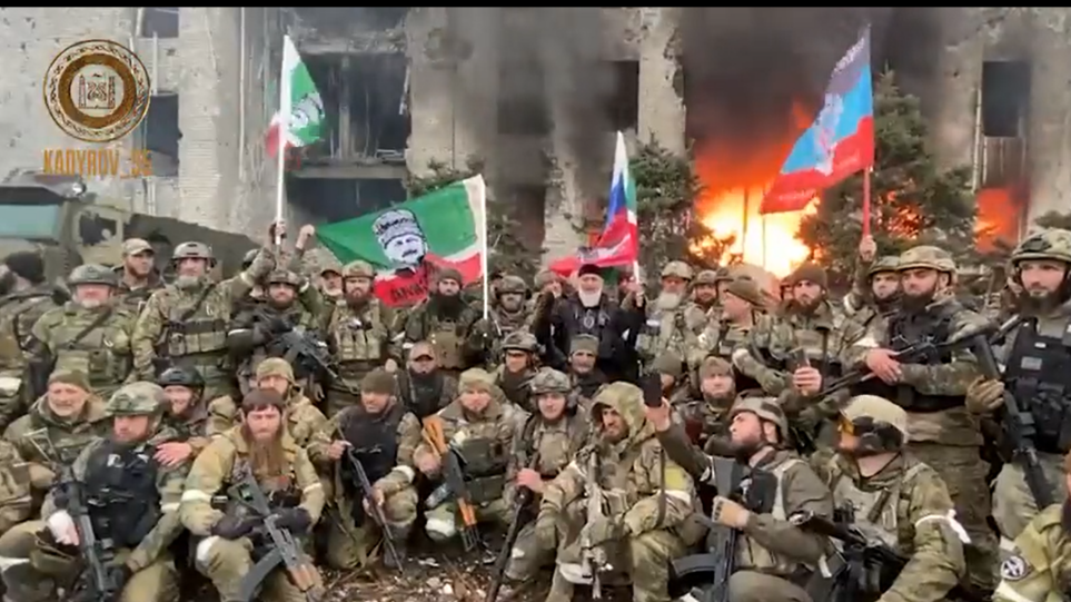Πόλεμος στην Ουκρανία: Τσετσένοι Ισλαμιστές στη Μαριούπολη κραυγάζουν «Αλαχού Ακμπάρ» – Δείτε βίντεο