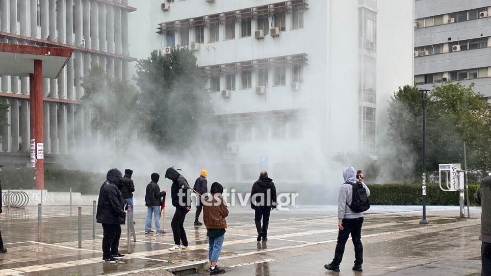 Θεσσαλονίκη: Νέα επεισόδια και χρήση χημικών σε χώρους του ΑΠΘ