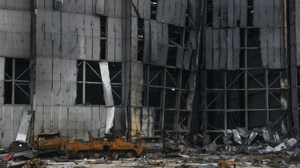 Πόλεμος στην Ουκρανία: Ρωσική πυραυλική επίθεση κατέστρεψε το αεροδρόμιο του Ντνίπρο