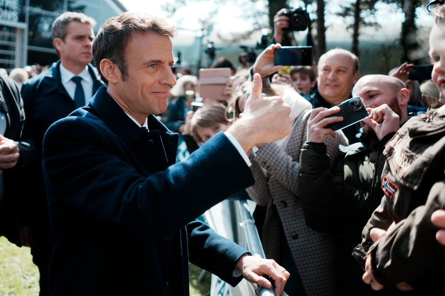 Γαλλικές εκλογές: Νικητής του πρώτου γύρου ο Μακρόν με 27,4% έναντι 24,9% με καταμετρημένο το 86% των εγγεγραμμένων