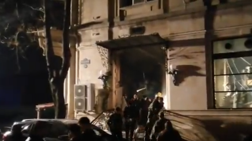 Αζερμπαϊτζάν: Ισχυρή έκρηξη σε νυχτερινό κέντρο, άγνωστος ο αριθμός των νεκρών
