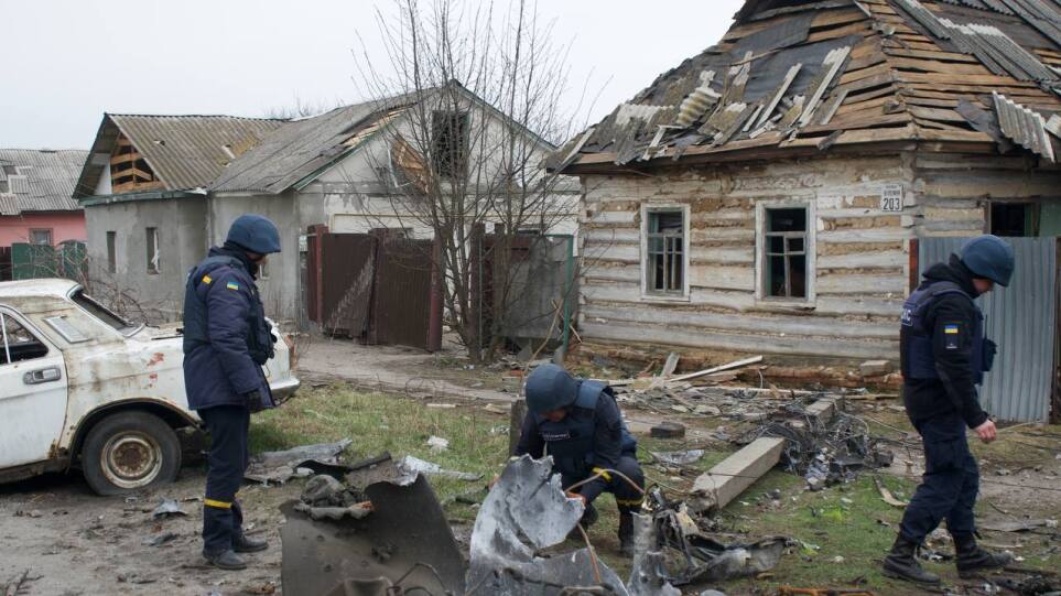 Πόλεμος στην Ουκρανία: Έντεκα πτώματα βρέθηκαν στη Χοστομέλ – Ρωσικοί βομβαρδισμοί στη Λόσοβα