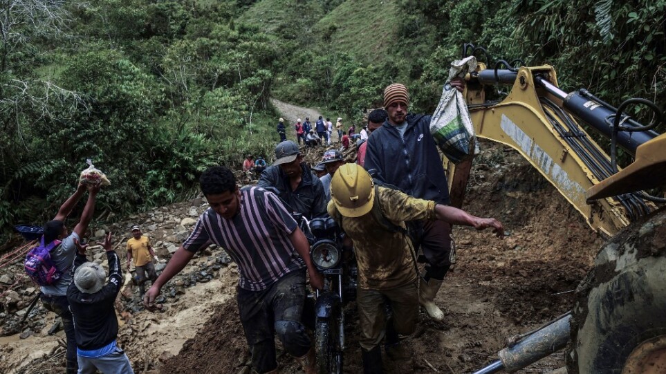 Κολομβία: Τουλάχιστον 12νεκροί, δύο αγνοούμενοι από τον χείμαρρο λάσπης που έπληξε μεταλλείο