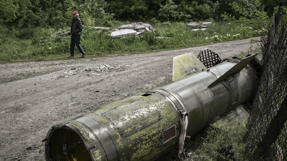 Πόλεμος στην Ουκρανία: Η Μόσχα ανακοίνωσε την καταστροφή ενός μεγάλου οπλοστασίου