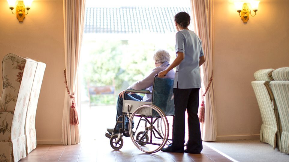 Αγρίνιο: Μήνυση ηλικιωμένης σε γηροκομείο – «Με χτύπησαν, με παραμελούσαν» καταγγέλλει