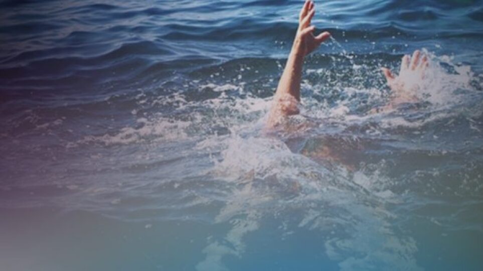 Τραγωδία: 20χρονος πνίγηκε σε θάλασσα της Κρήτης – Σφηνώθηκε σε βράχια