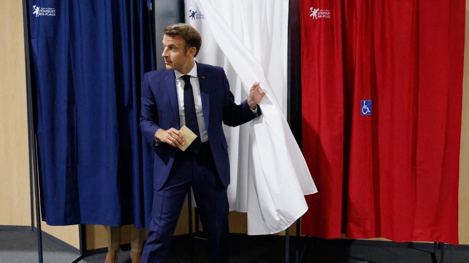 Γαλλία: «Καυτή» πολιτική αναμέτρηση στις βουλευτικές εκλογές – Οι προβλέψεις, τα σενάρια και ο ρόλος της αποχής