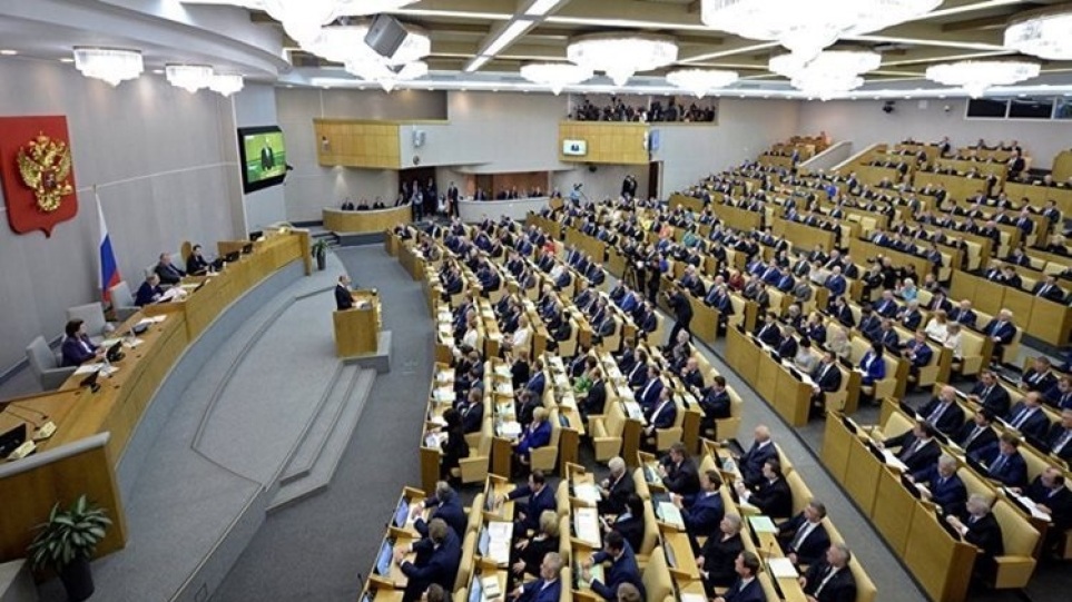 Η Ρωσία αναγνωρίζει ως «ξένους πράκτορες» και άτομα χωρίς ξένη χρηματοδότηση