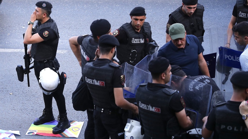 Τουρκία: Περισσότερες από 200 συλλήψεις για το Pride στην Κωνσταντινούπολη