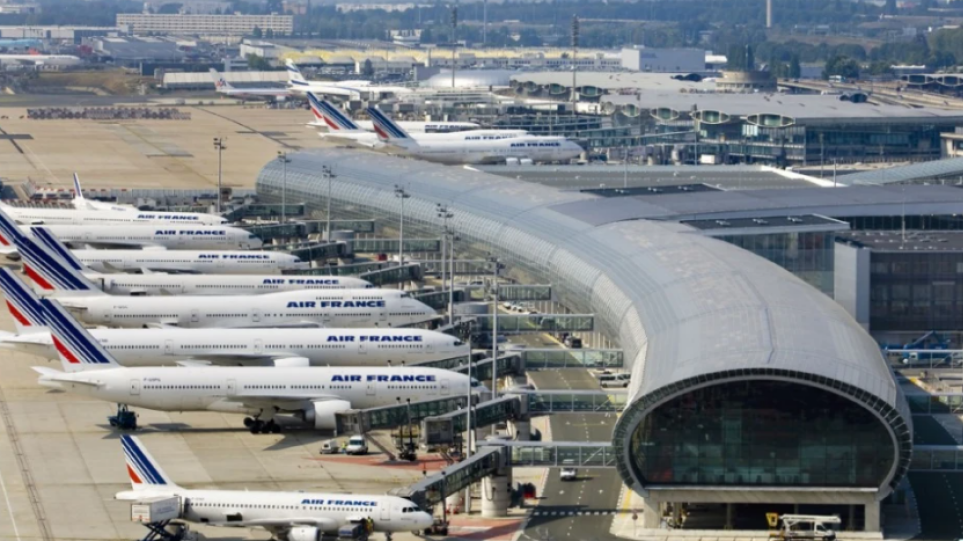 Γαλλία: Ακυρώνονται δεκάδες πτήσεις από το Σαρλ ντε Γκωλ – Απεργούν αύριο οι εργαζόμενοι στο αεροδρόμιο