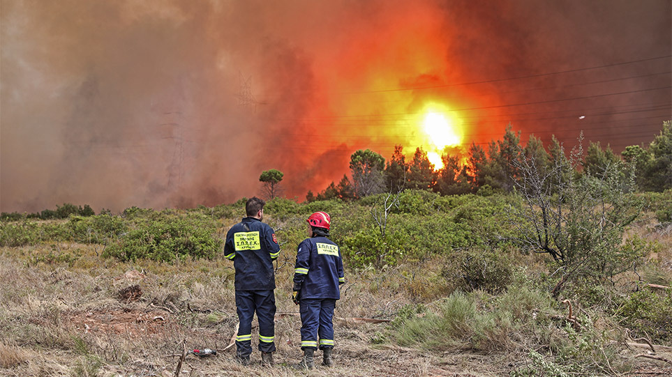 Meteo για φωτιά στο Πόρτο Γερμενό: Ευνοούν τη διάδοσή της οι πυρομετεωρολογικές συνθήκες