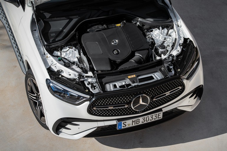 Πόσο κοστίζει η ολοκαίνουργια εντυπωσιακή Mercedes GLC– Με ποιους κινητήρες έρχεται στην Ελλάδα