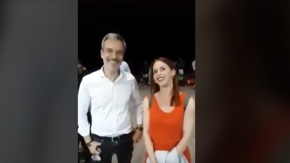 Κωνσταντίνος Ζέρβας: Γυναίκα του ζήτησε να φωτογραφηθούν μαζί και μετά του τα «έσυρε» – Δείτε βίντεο